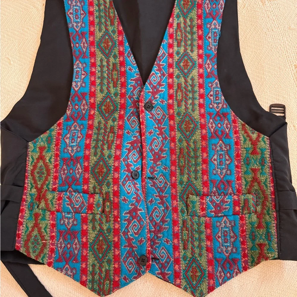 Colorful Patterned Vest - Picture 1 of 1